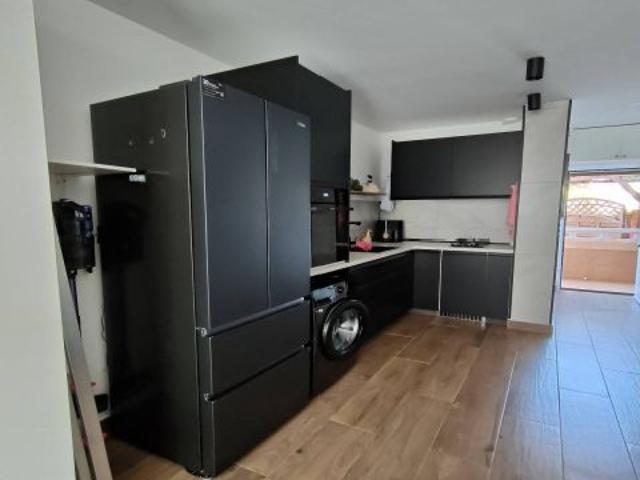 Estudio moderno junto a la playa de La Mata – Reformado y con parking privado