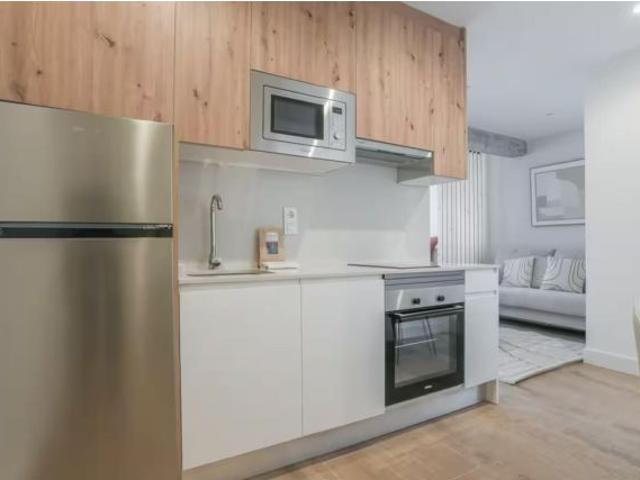 Estudio nuevo junto a Madrid Río