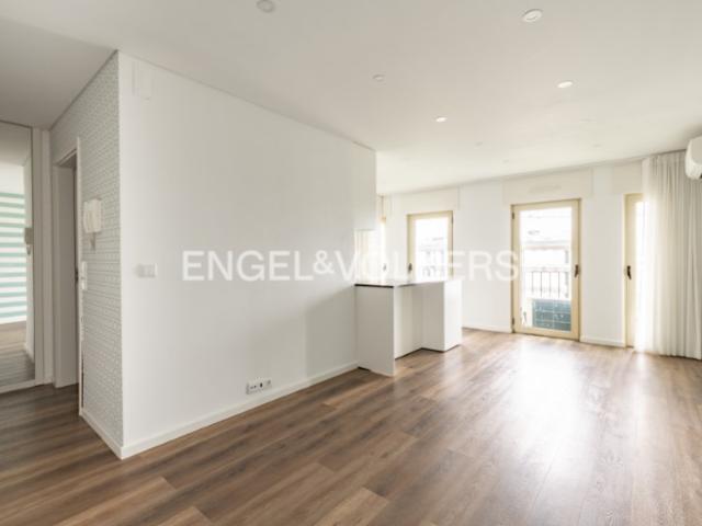 Estudio com garagem nas Avenidas Novas