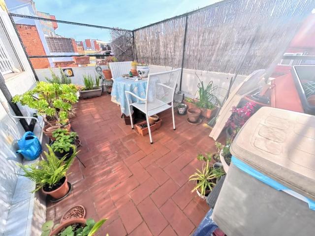 Estudio con terraza – SIN CÉDULA DE HABITABILIDAD!