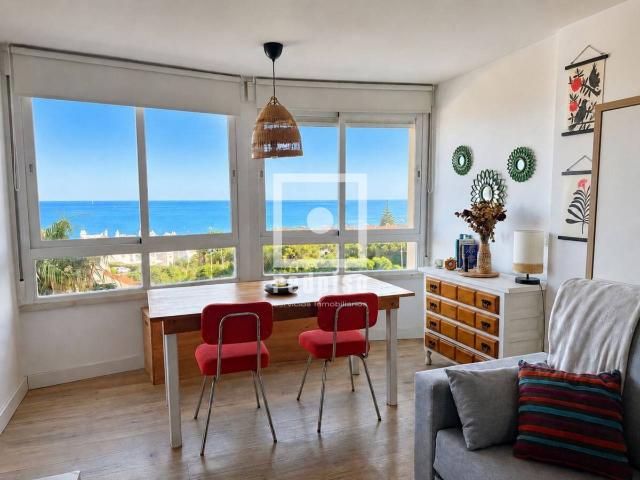 ESTUDIO CON VISTAS AL MAR EN MIJAS