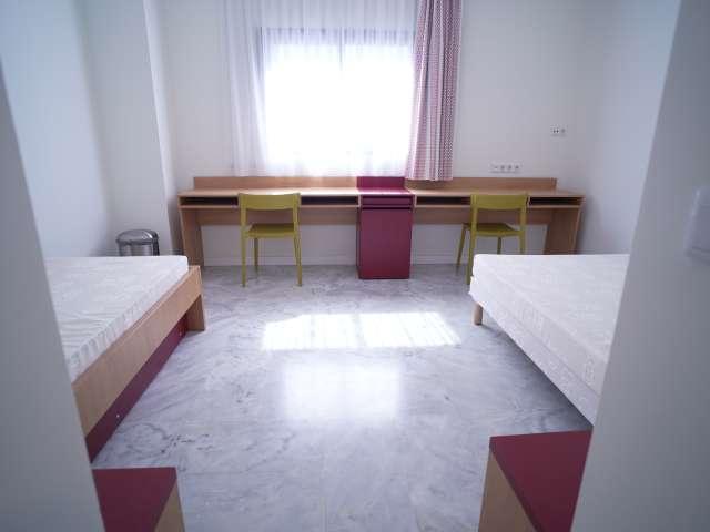 Estudio Doble Sevilla Media pensión incluida Precio por persona