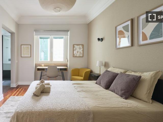 Estúdio em apartamento compartilhado com 6 quartos, Lisboa