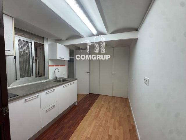 Estudio en alquiler Barcelona, C/ Creu dels Molers, Poble Sec Sants Montjuïc. Superficie 10 m²