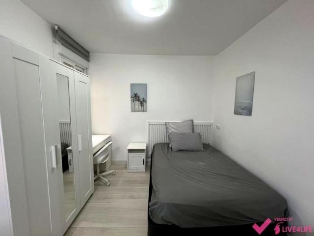 Estudio en alquiler en Madrid, Calle de Leganitos, 28013