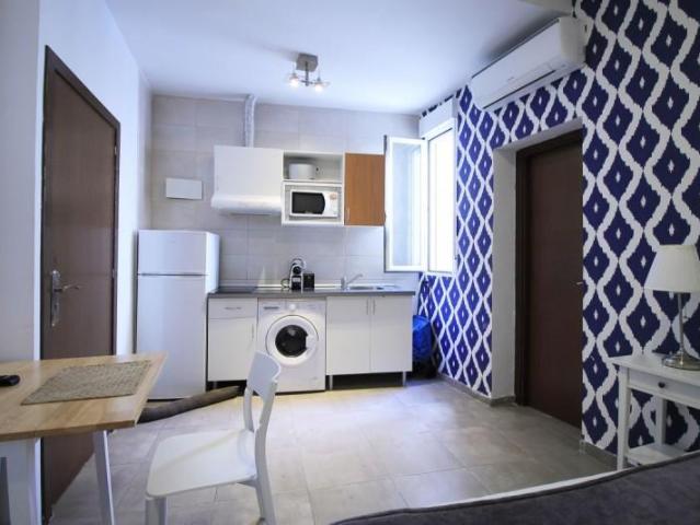 Estudio en alquiler en Madrid, Centro Sol