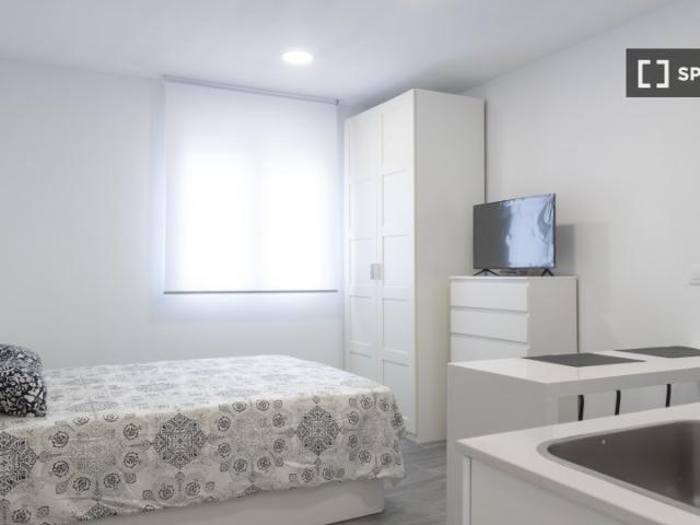 Estudio en alquiler en Opañel, Madrid