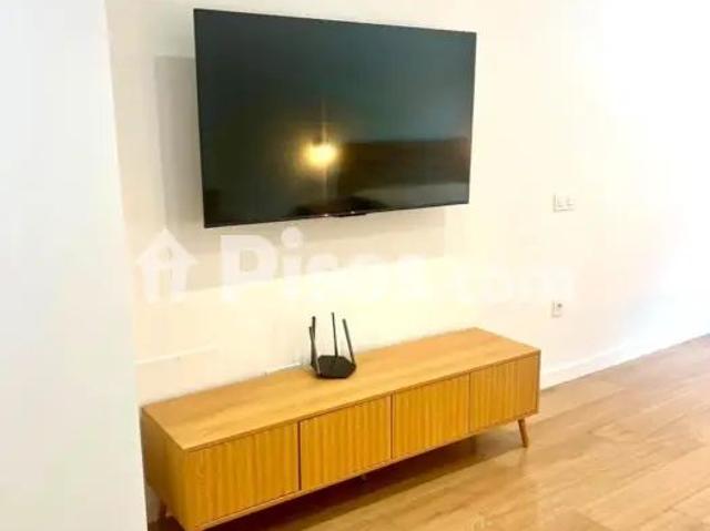 Estudio en alquiler en Avenida Carlos de Haya, cerca de Calle de Argentea