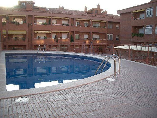 Estudio en alquiler en avenida Pla del Vent, Sant Joan Despí, de 45 m² por 900