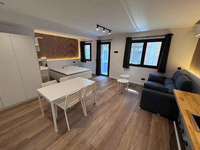 Estudio en alquiler en avenida Prat de la Riba, Lleida, de 48 m² por 660