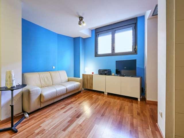 Estudio en alquiler en Adelfas, Madrid