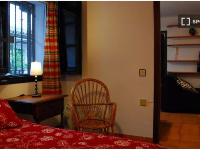 Estudio en alquiler en Alfalfa, Sevilla, perfecto para profesionales y estudiantes