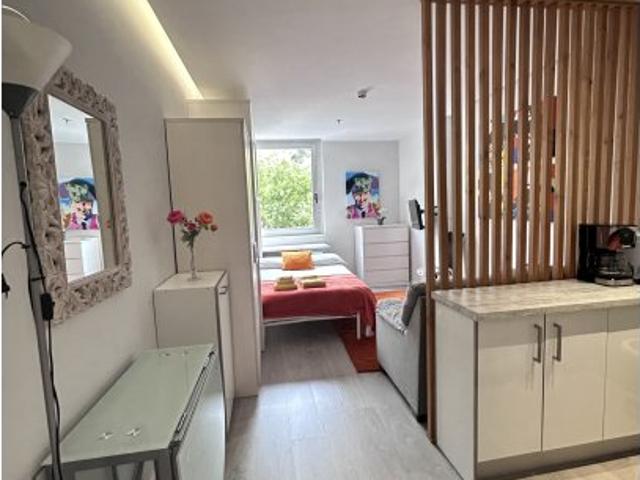 Estudio en alquiler en Almagro, Madrid