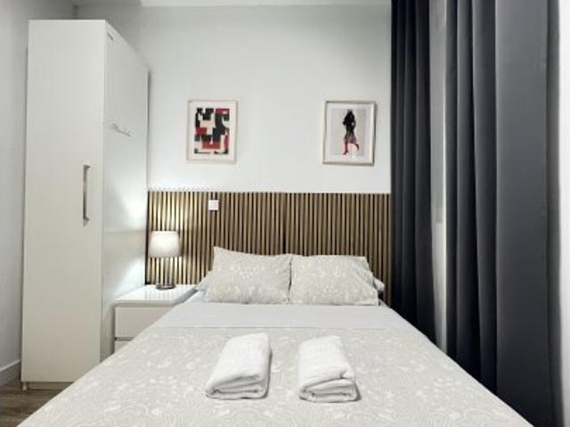 Estudio en alquiler en Arapiles, Madrid