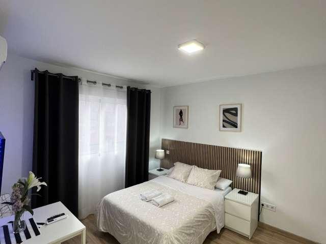 Estudio en alquiler en Arapiles, Madrid