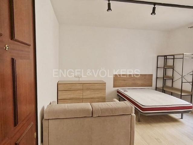 Estudio en alquiler en Barcelona, de 25 m² por 950