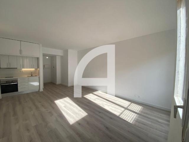Estudio en alquiler en Barcelona Gràcia ESTUDIO EN EL CORAZÓN DE GRÀCIA