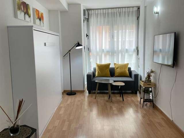 Estudio en alquiler en Benicalap, Valencia