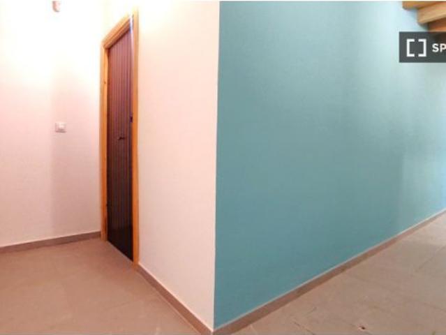 Estudio en alquiler en Benicalap, gastos incluidos