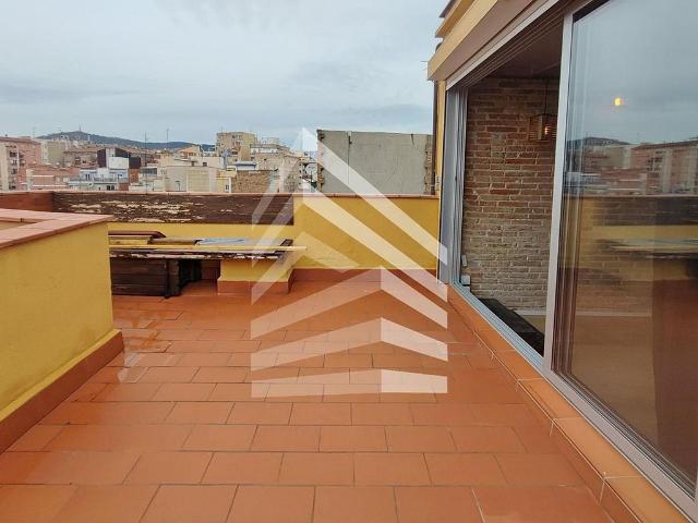 Estudio en alquiler en calle Daoiz i Velarde, Barcelona, de 35 m² por 1.160