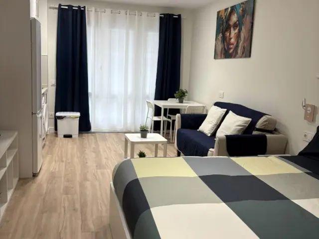 Estudio en alquiler en Calle de María Teresa