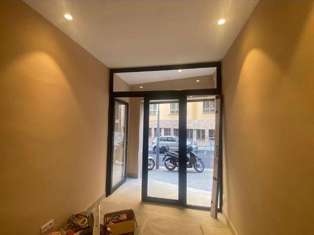 Estudio en alquiler en calle De Copèrnic, Barcelona, de 36 m² por 1.000