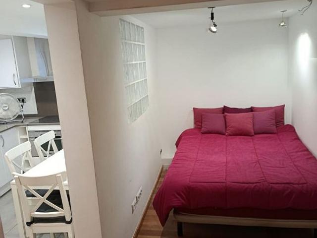Estudio en alquiler en calle De Fernández Duró, Barcelona, de 30 m² por 1.000