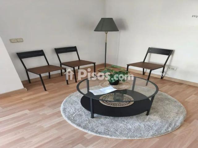 Estudio en alquiler en Calle de la Marina