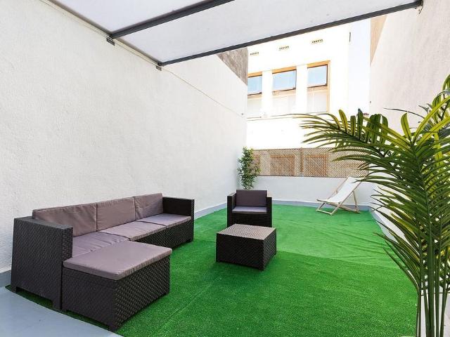 Estudio en alquiler en calle De Puigmartí, Barcelona, de 75 m² por 1.800