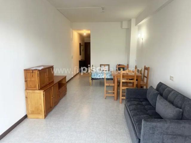 Estudio en alquiler en Calle de Rapitán