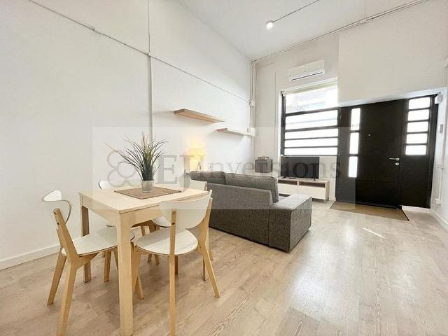 Estudio en alquiler en calle De Sant Baltasar, Barcelona, de 35 m² por 990