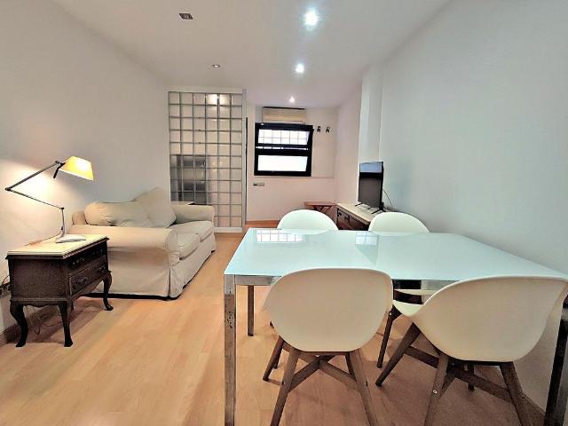 Estudio en alquiler en calle De Sant Eudald, Barcelona, de 48 m² por 1.200