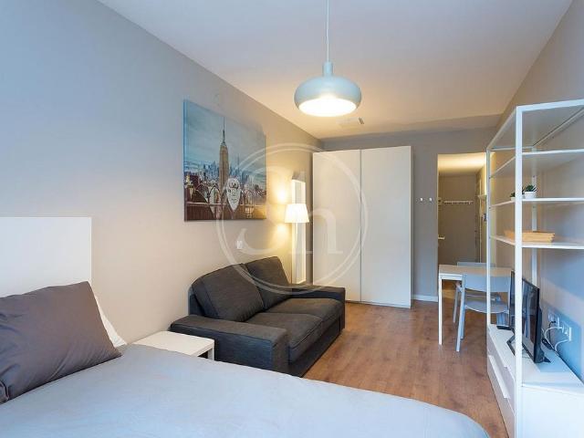 Estudio en alquiler en calle De Saragossa, Barcelona, de 30 m² por 1.150