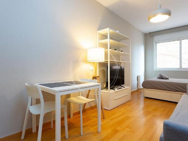 Estudio en alquiler en calle De Saragossa, Barcelona, de 43 m² por 1.150