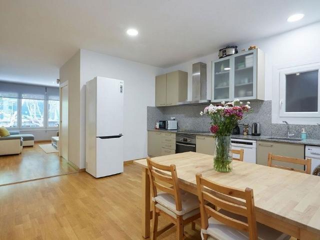 Estudio en alquiler en calle De Viladomat, Barcelona, de 45 m² por 1.650