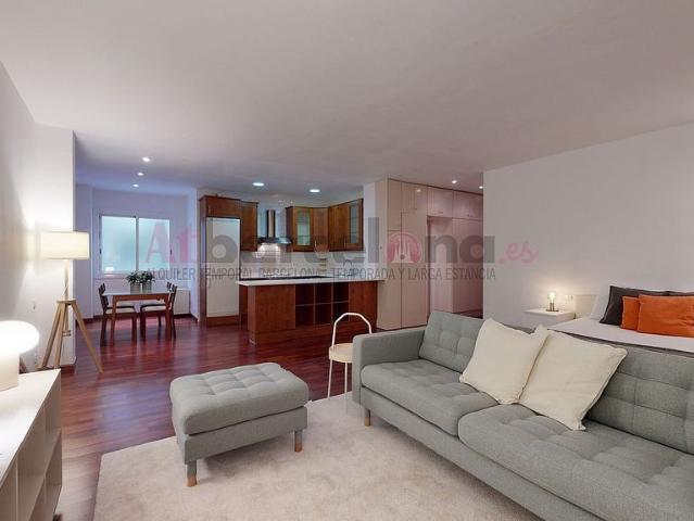 Estudio en alquiler en calle Del Clos de Sant Francesc, Barcelona, de 54 m² por 1.500