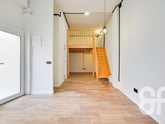 Estudio en alquiler en calle Del Montseny, Sant Boi de Llobregat, de 30 m² por 1.371