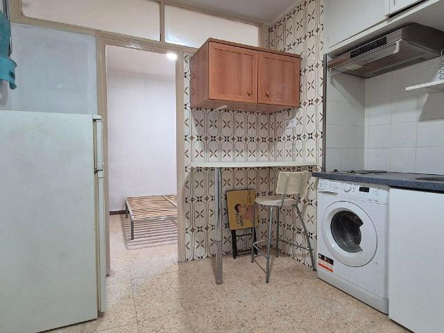 Estudio en alquiler en calle Del Portell, Barcelona, de 25 m² por 675