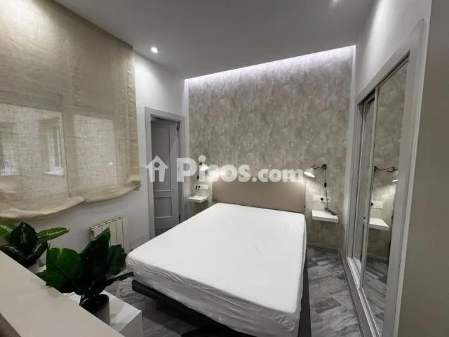 Estudio en alquiler en Calle Gran Vía de Colón, cerca de Calle Álvaro de Bazán