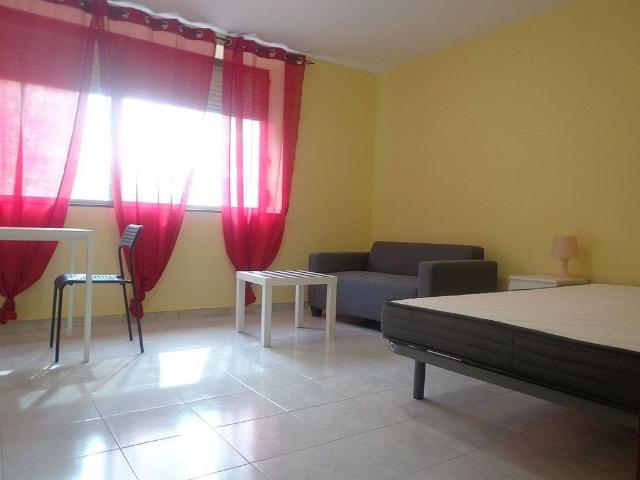 Estudio en alquiler en calle Roger de Flor, Barcelona, de 33 m² por 985