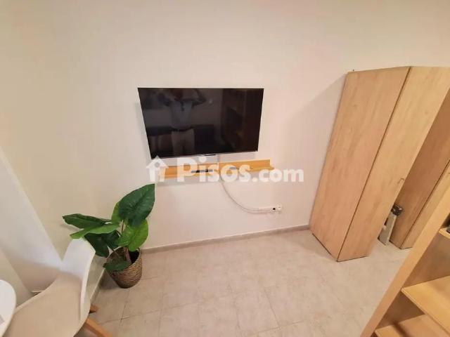 Estudio en alquiler en Calle Sagasta, cerca de Calle de La Gomera