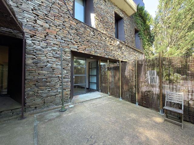 Estudio en alquiler en calle Vell Santa Creu Olorda, Barcelona, de 70 m² por 1.450