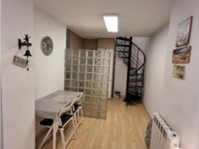Estudio en alquiler en Can Serra, gastos incluidos