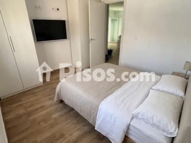 Estudio en alquiler en Carrer de la Virgen Monserrate, 45