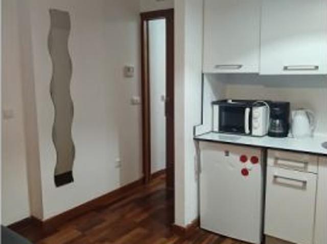 Estudio en alquiler en Centro Sagrario, Granada, se permite fumar