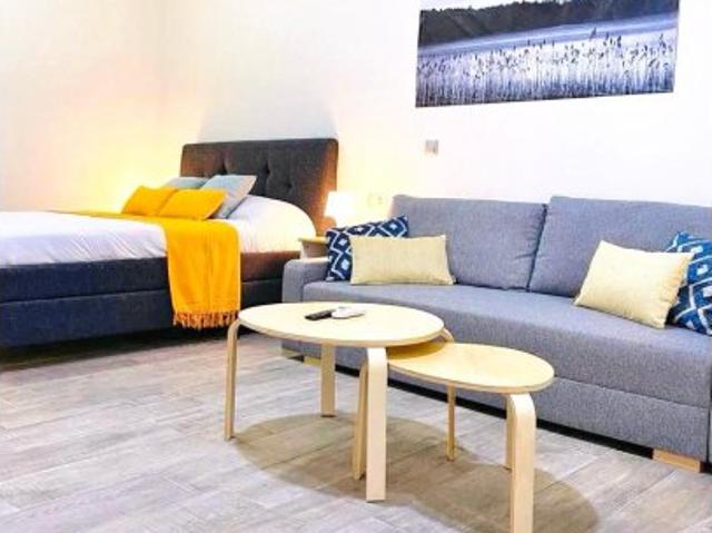 Estudio en alquiler en Cortijo Vallejo, Málaga