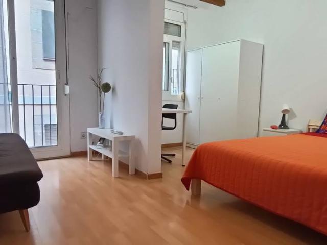 Estudio en Alquiler en El Raval