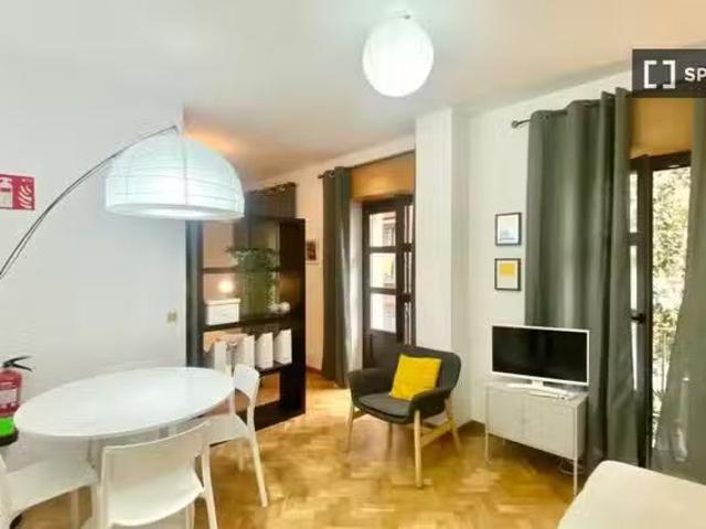 Estudio en alquiler en Embajadores, Madrid