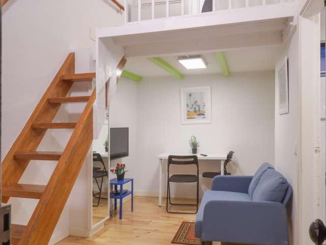 Estudio en alquiler en Embajadores, Madrid