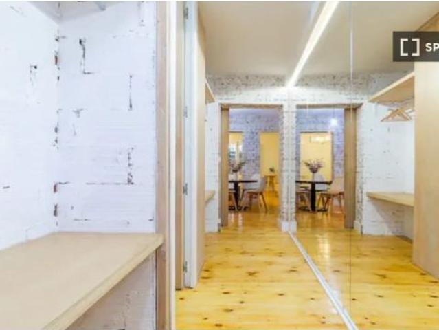 Estudio en alquiler en Embajadores, gastos incluidos